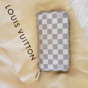 Louis Vuitton Damier Azure Zippy Wallet